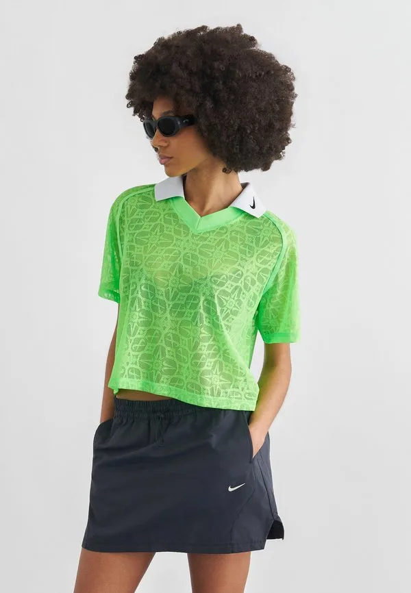 Уличная рубашка поло Nike Sportswear, Green Strike/Pure Platinum/Black