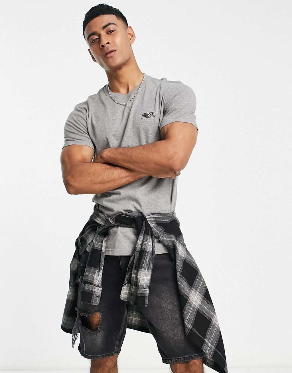 

Серая приталенная футболка с логотипом Barbour International эксклюзивно на ASOS, Серый, Серая приталенная футболка с логотипом Barbour International эксклюзивно на ASOS