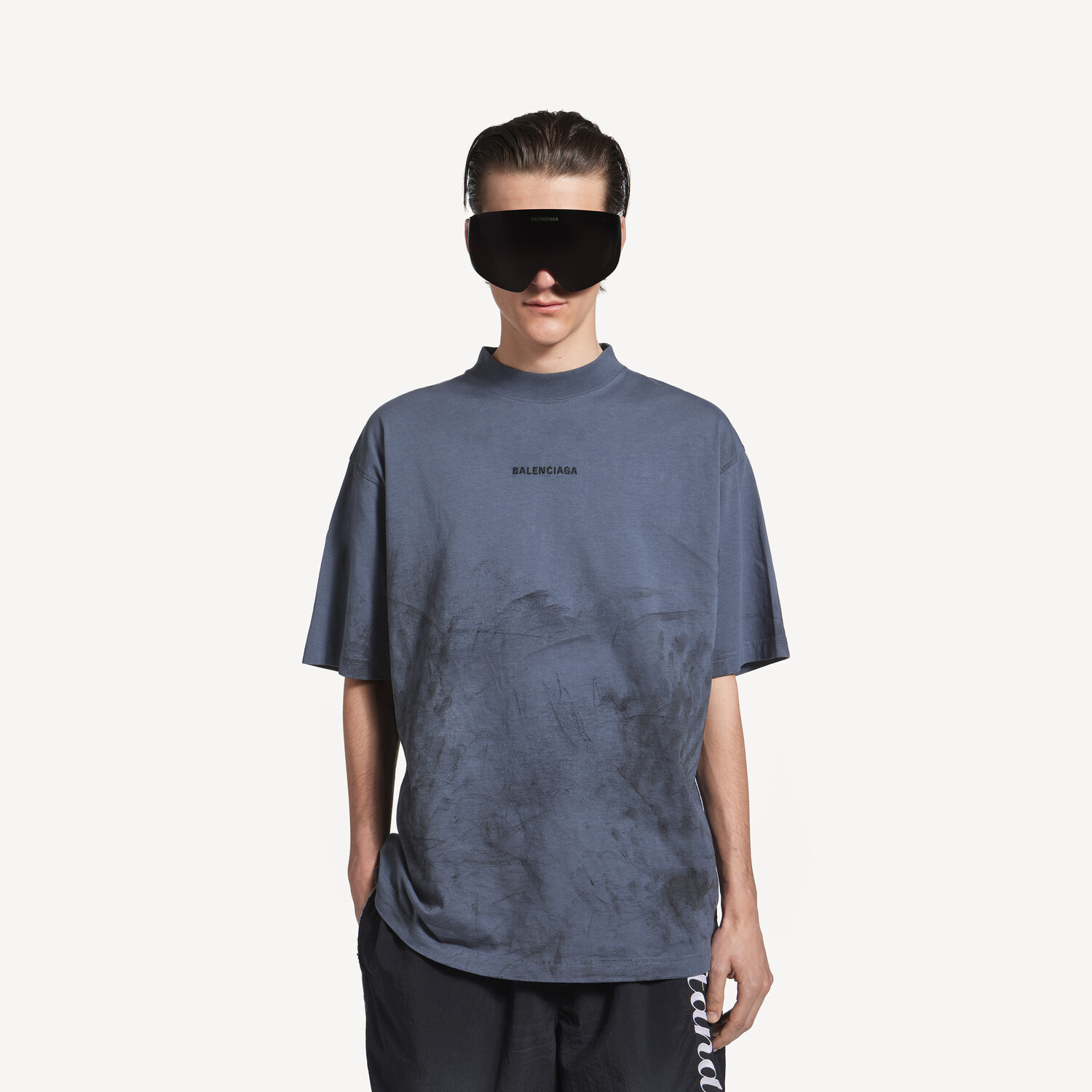Мужская футболка balenciaga back среднего кроя в выцветшем темно-синем/черном цвете BALENCIAGA, выцветший темно-синий/черный — фото 4