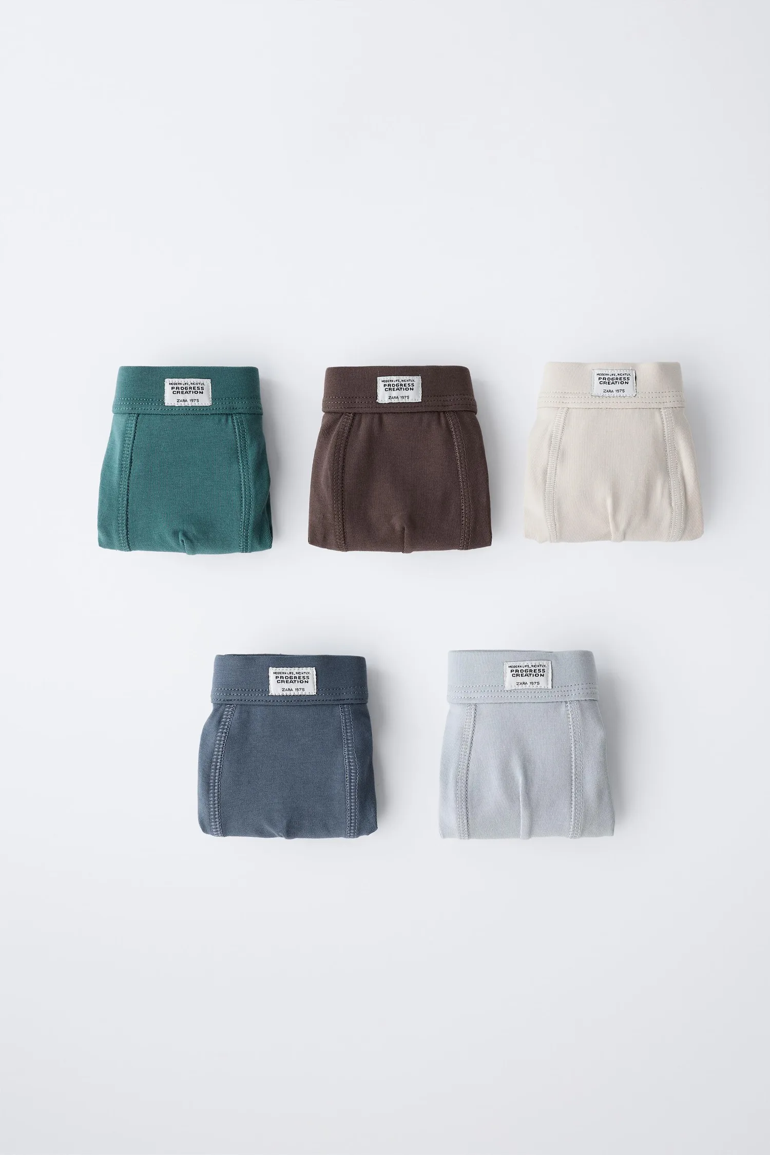 Для детей от 2 до 6 лет / набор из пяти боксерских шорт с этикетками Zara, мультиколор