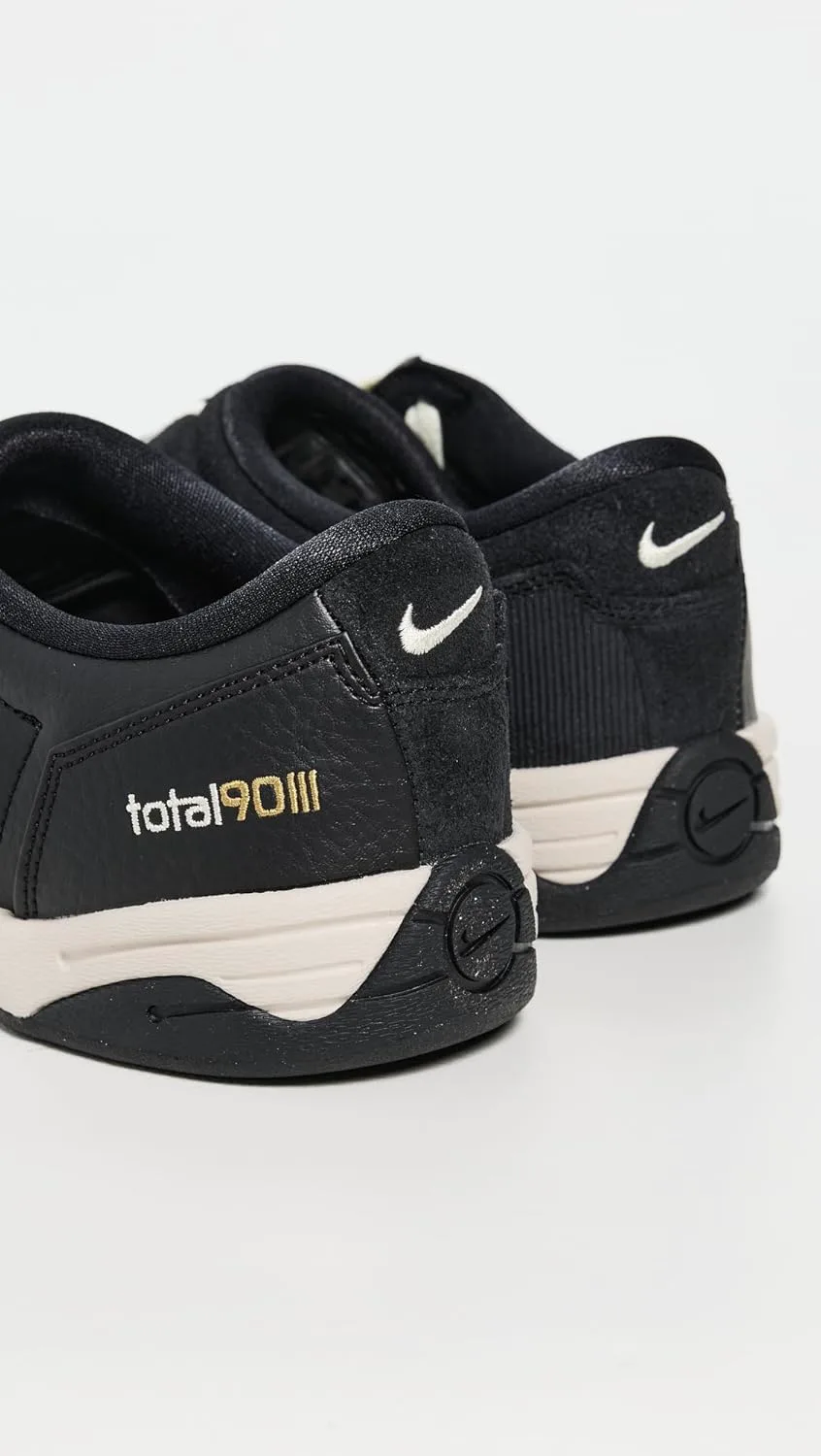 Мужские кроссовки Nike Total 90, черный/металлик золотой — фото 3