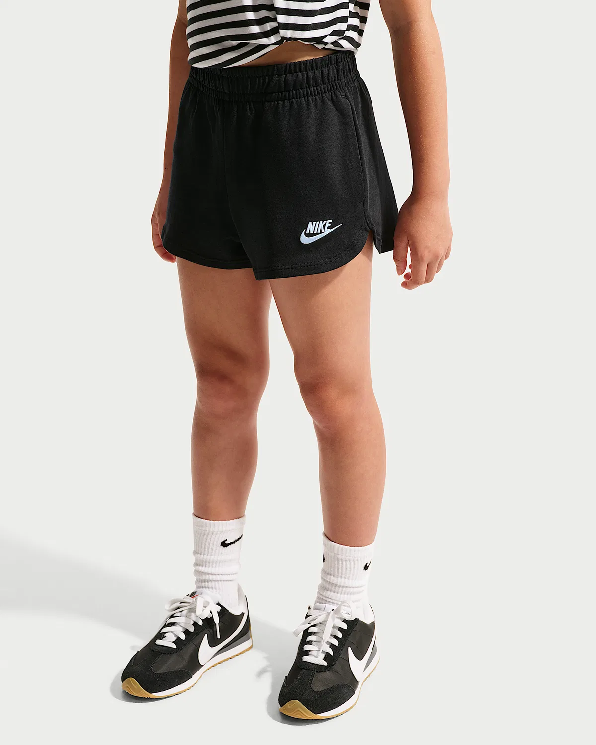 Детские шорты Nike Sportswear Jersey, Black/White — фото 2