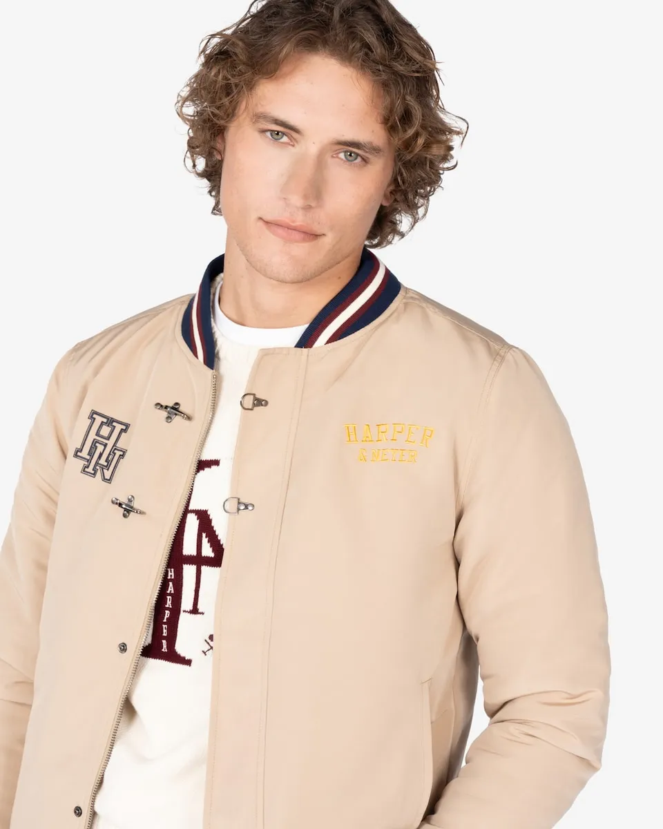 

Мужская бомбер-куртка бежевого цвета с многоцветным принтом Harper & Neyer
