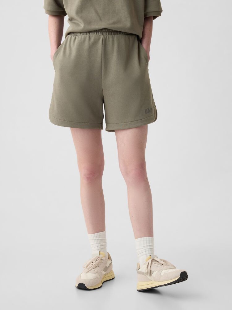 

Спортивные шорты с логотипом Gap, серый