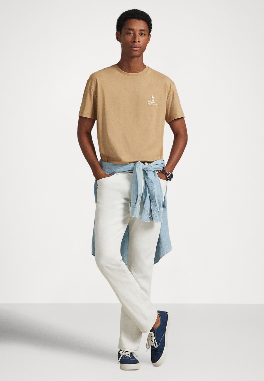 Футболка Polo Ralph Lauren CLASSIC FIT LOGO JERSEY T-SHIRT, Classic Camel/Beige — фото 2