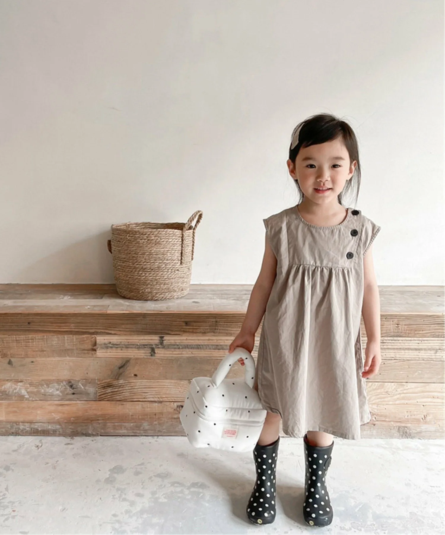 Детское хлопковое платье корейского производства aimoha KIDS/ aimoha KIDS, цвет Light Beige — фото 2