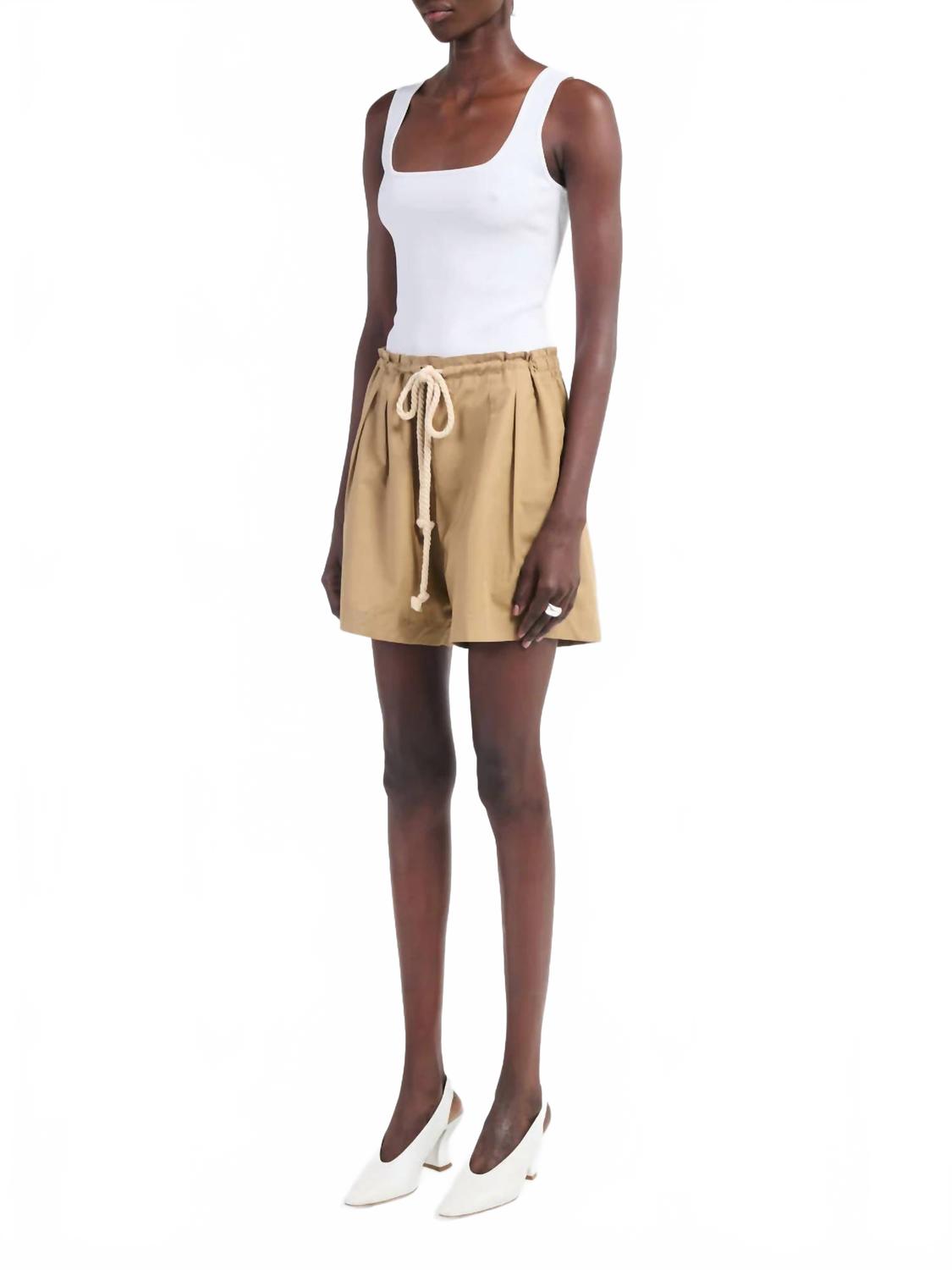 

Топ на бретелях с застежкой на пуговицу сзади в цвете офф-уайт Maria McManus, белый