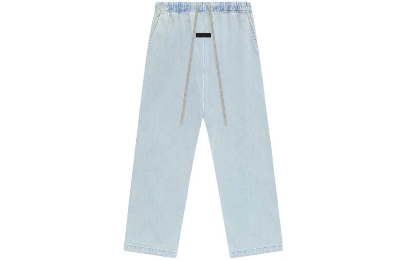 

Футболка Fear Of God Essentials, джинсы светлой стирки