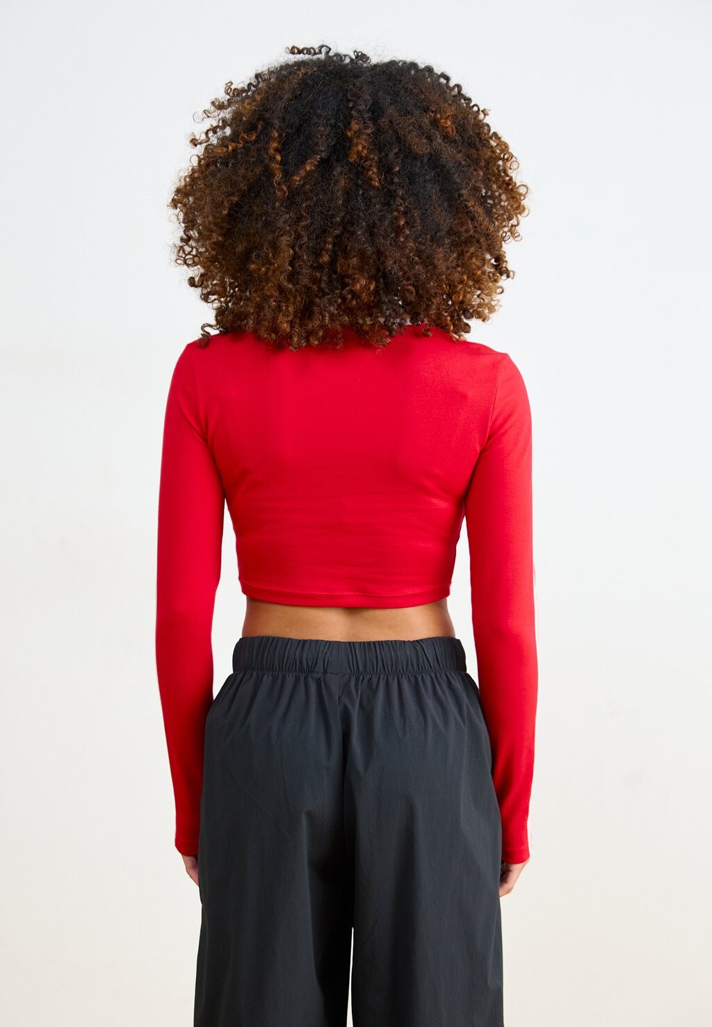 

Топ с длинными рукавами CROP adidas Originals, красный