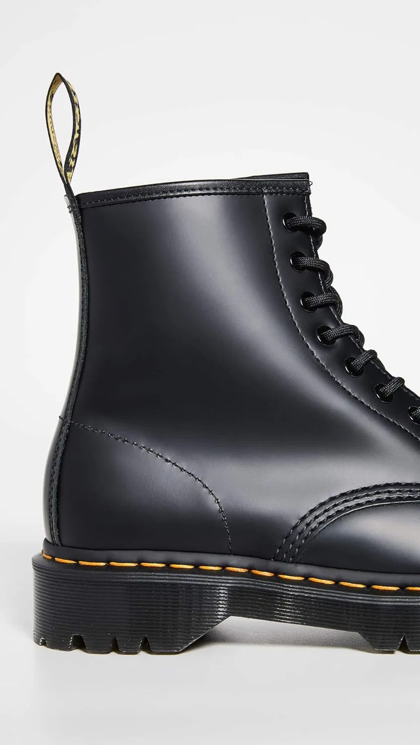 Ботинки Dr. Martens Unisex 1460 Bex Crazy Horse из кожи с 8 люверсами, Black — фото 4