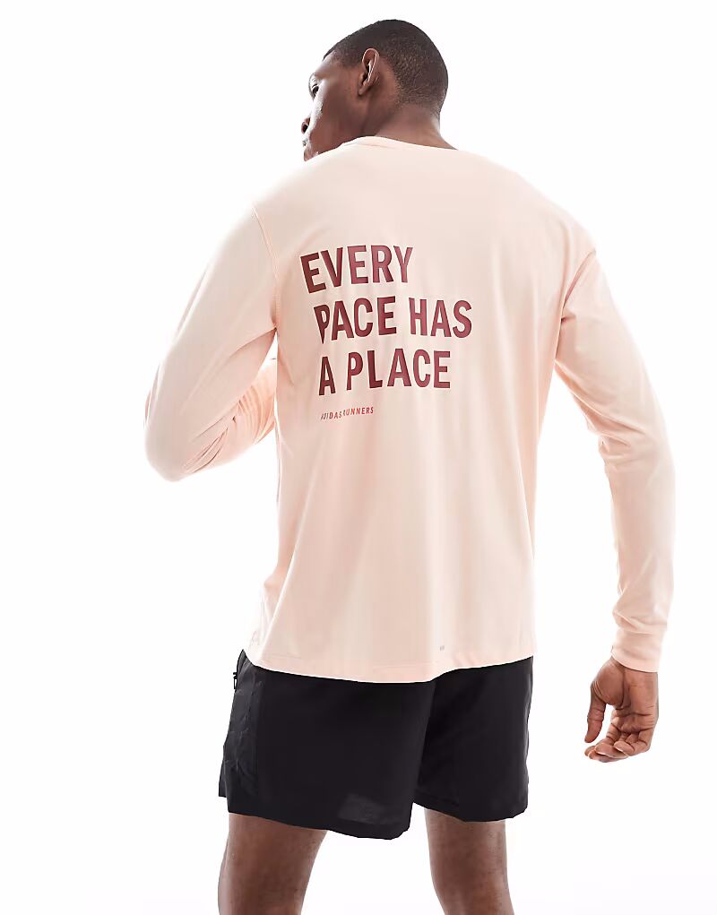 

Длинный топ Adidas Running Own The Run кораллового цвета