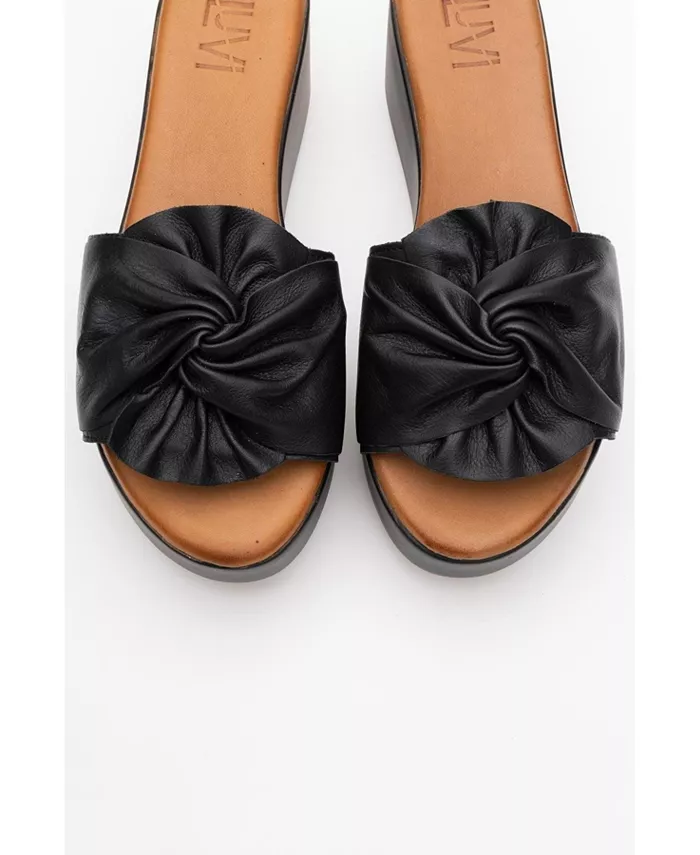 Сандалии из кожи на танкетке Syndra Bow (женские) Forever & Always Shoes, черный — фото 3