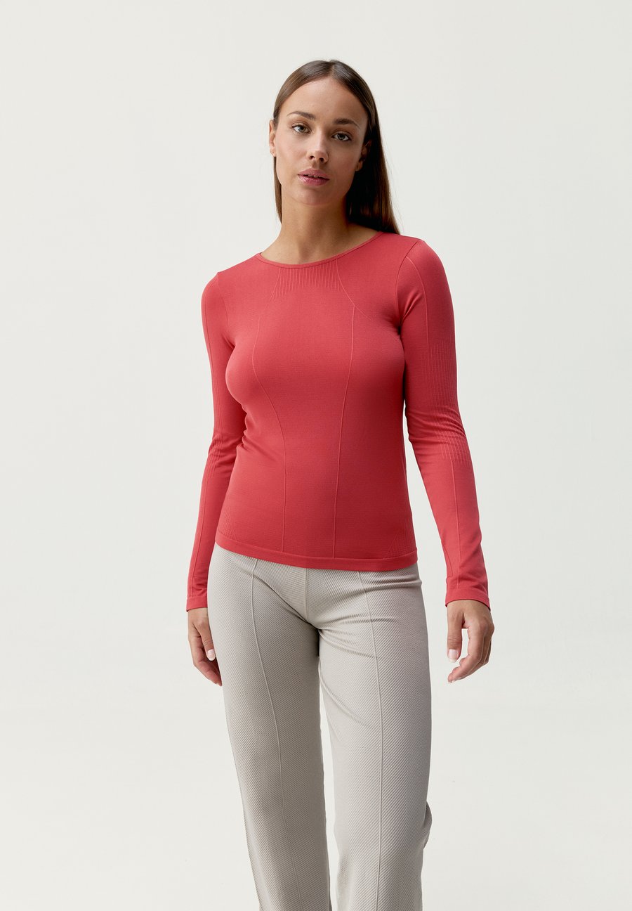 

Топ Born Living Yoga BALASANA, Goji/Red