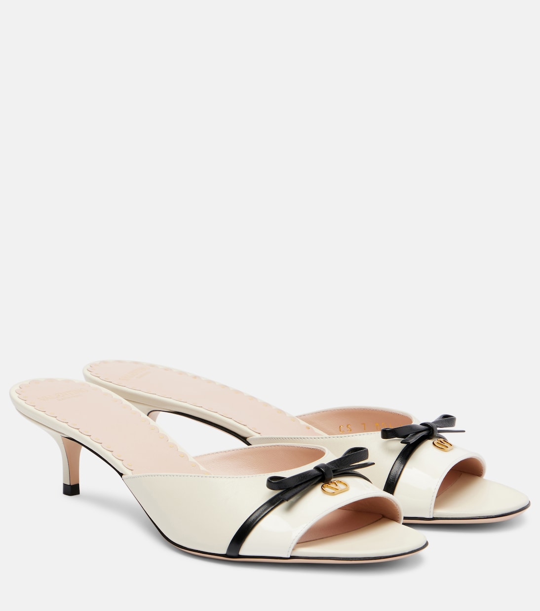 Bepointy 45 лаковые мюли Valentino Garavani, Ivory/Nero