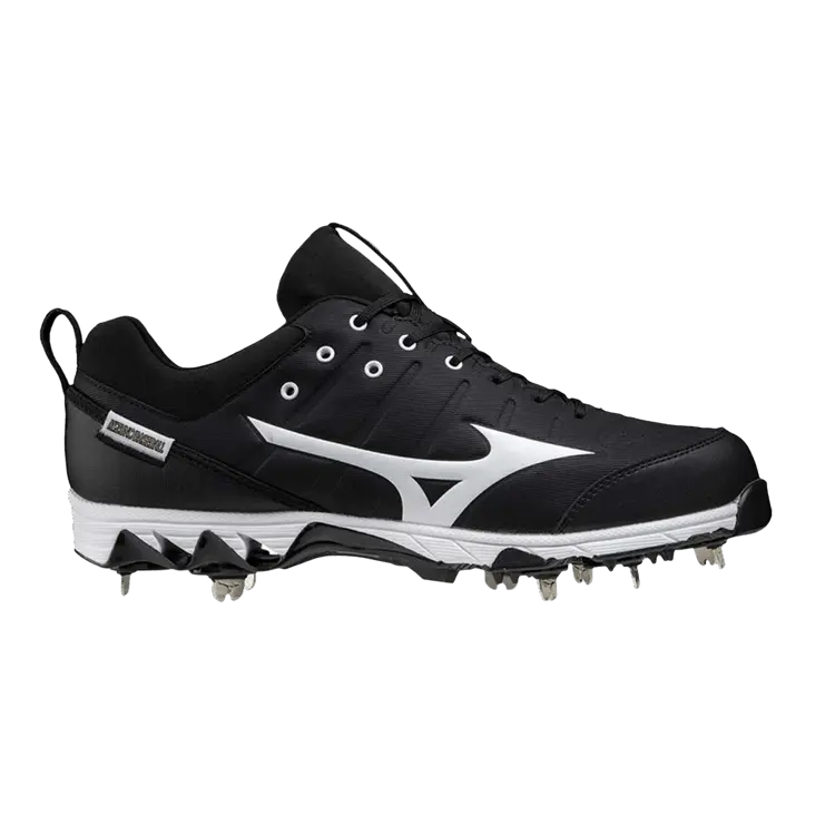 

Кроссовки Mizuno 9-Spike Ambition 2 Low Black White, черный