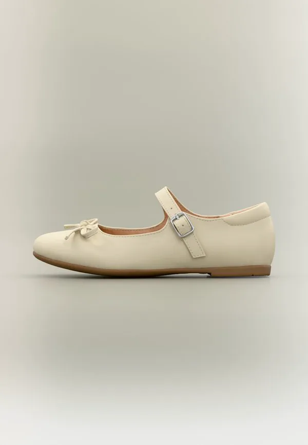 Балетки с ремешком на щиколотке Friboo, Beige