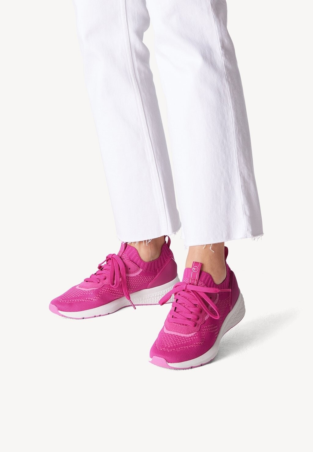 

Низкие кеды Tamaris, цвет fuxia