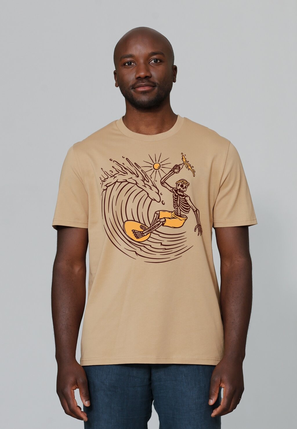 

Футболка с принтом SURFING FOR LIFE watapparel, бежевый