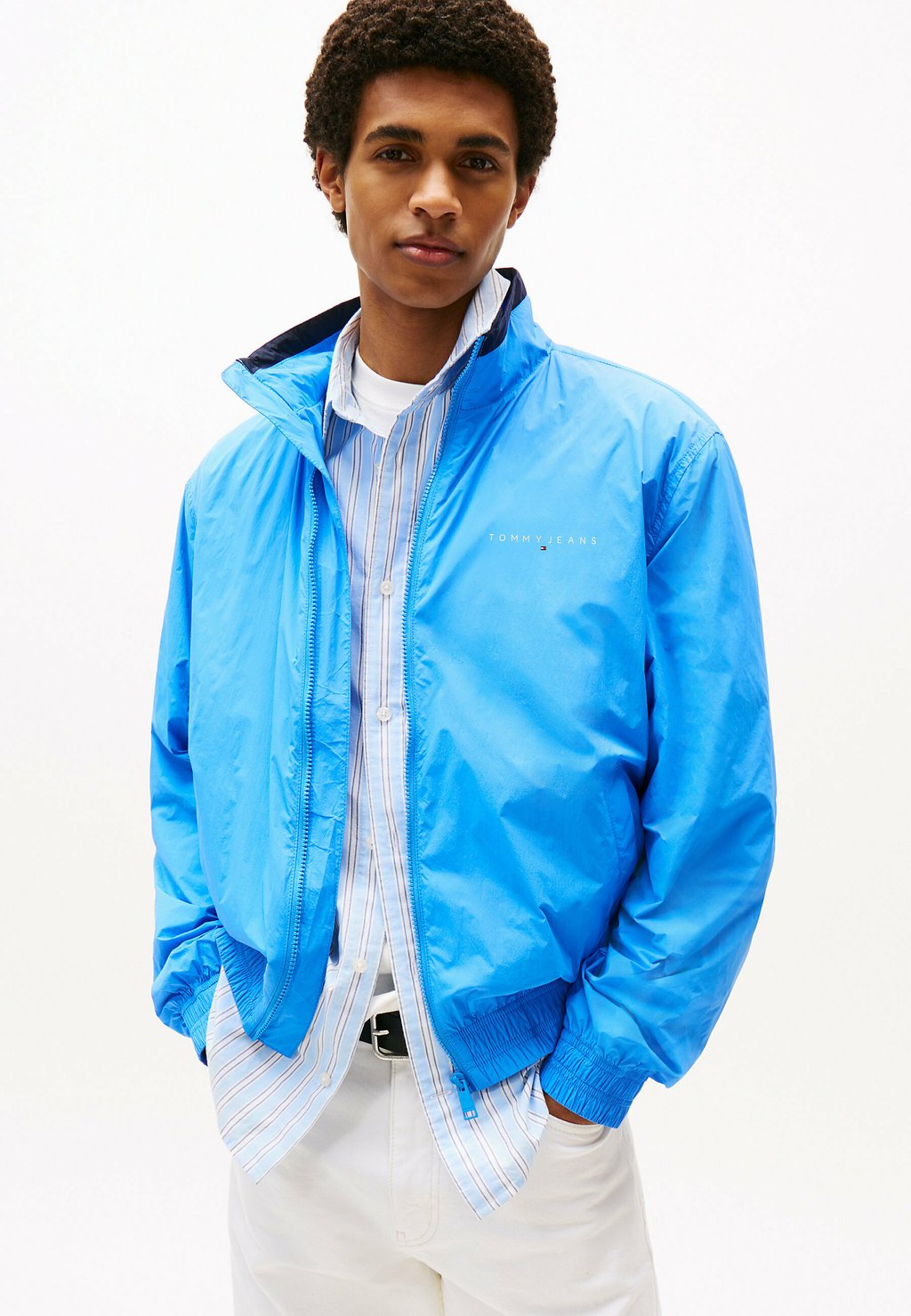

Легкая куртка ESSENTIAL Tommy Jeans, синий
