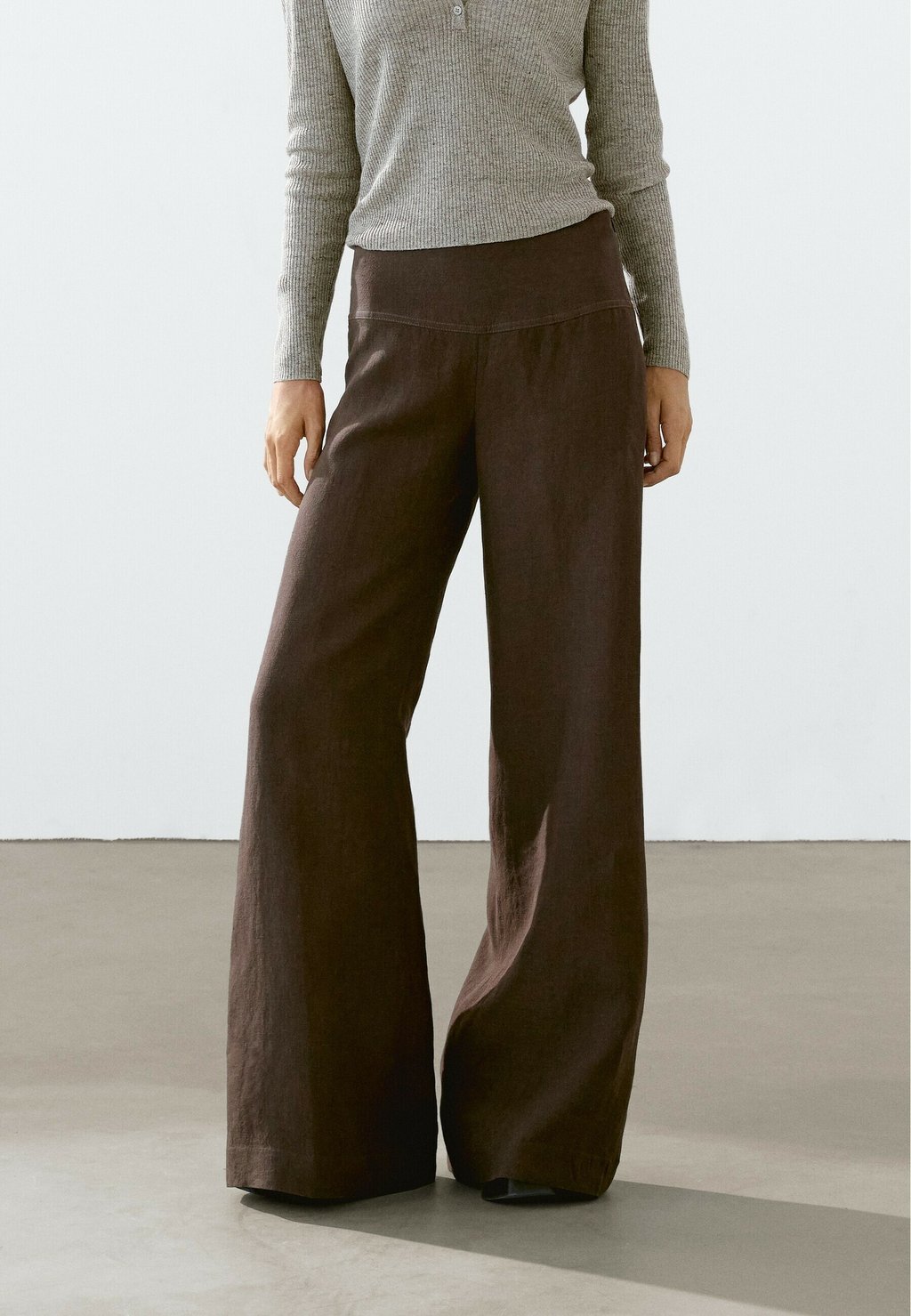 

Брюки HIGH-WAIST WIDE Massimo Dutti, темно-коричневый