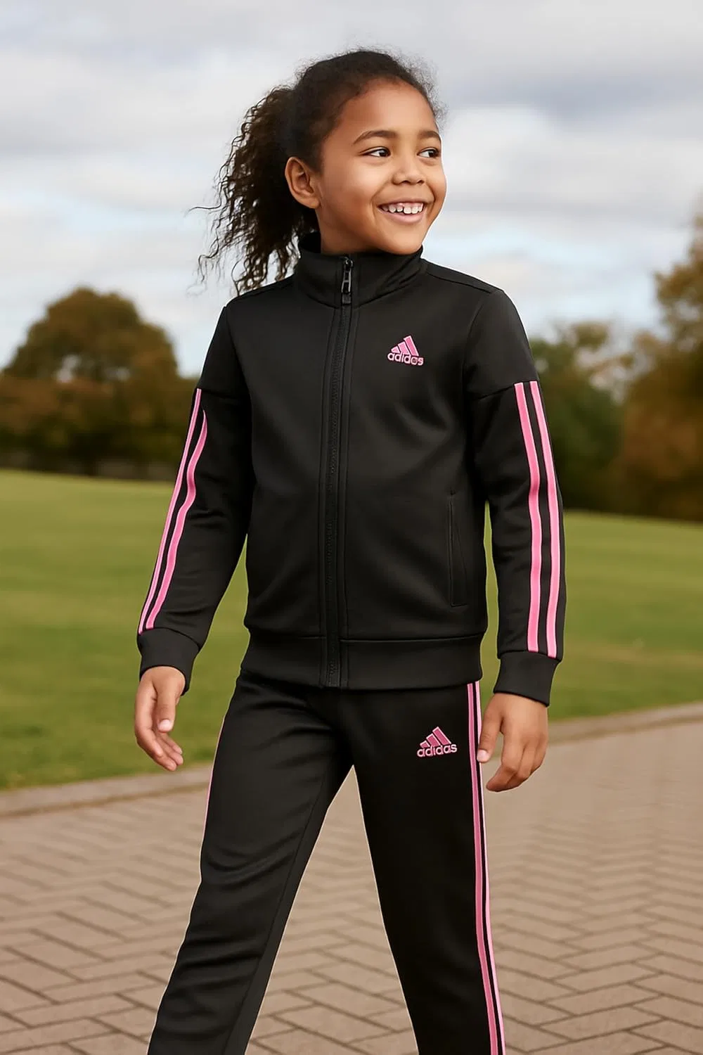 Детский спортивный костюм из трикотажа adidas, черный/светло-розовый — фото 2
