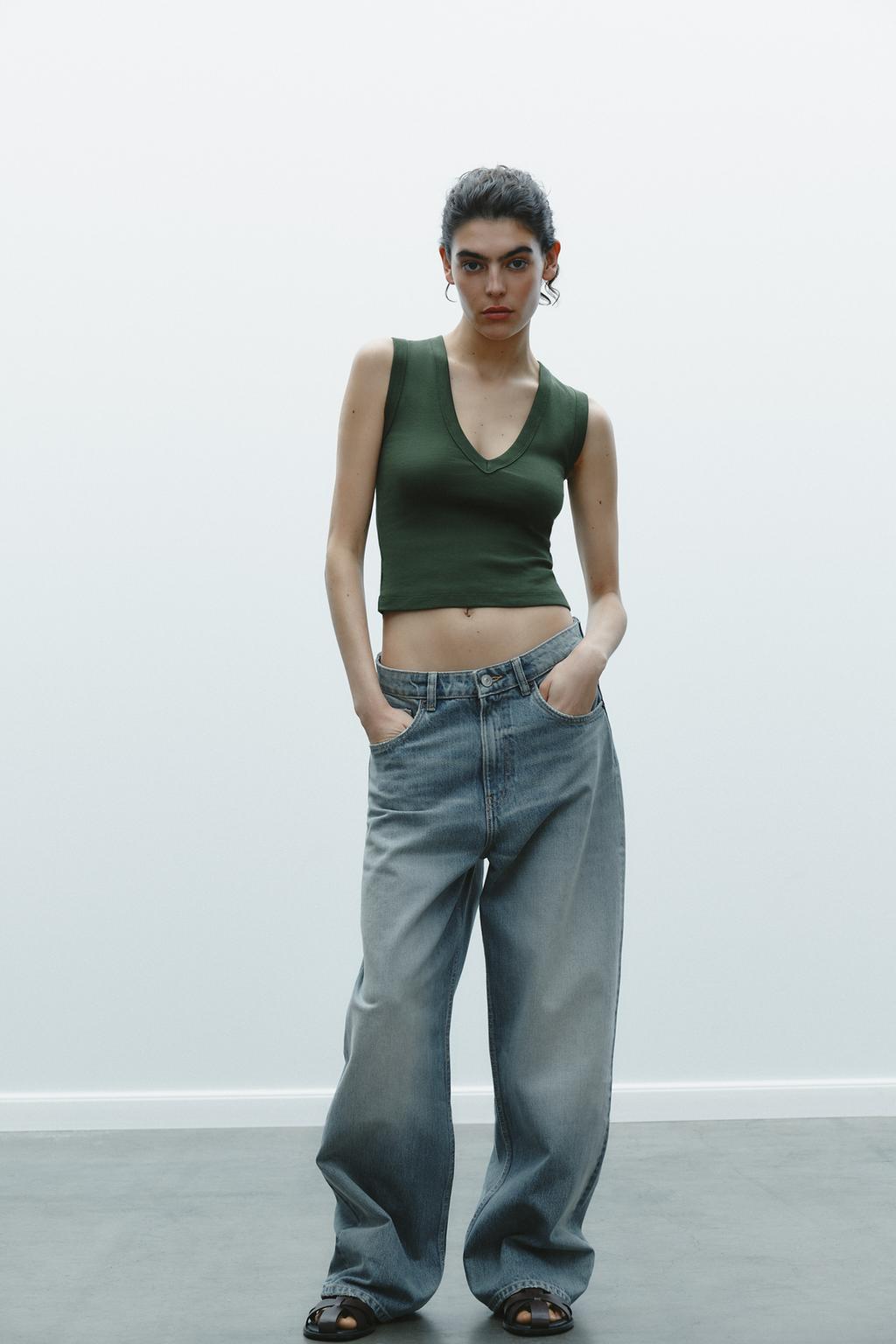 

Топ с v-образным вырезом ZARA, зеленый