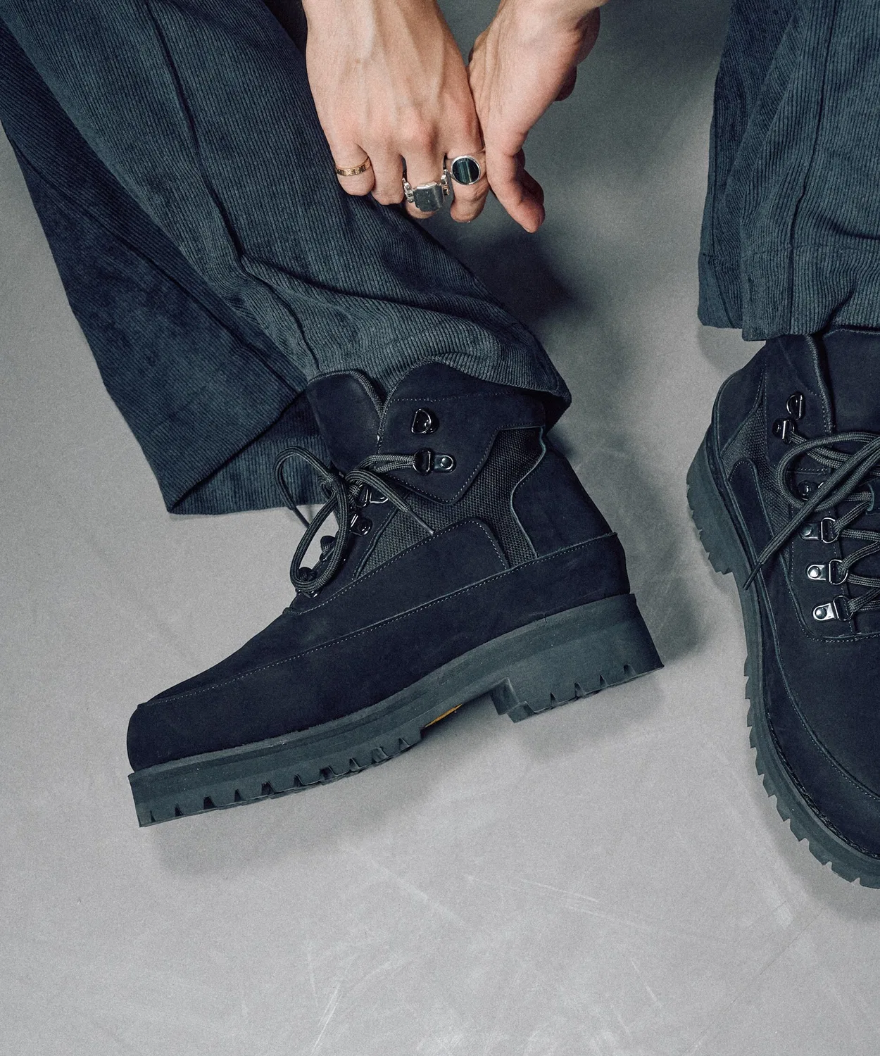 Ботинки Vibram sole cii с кожаным верхом на шнуровке, чёрные — фото 3