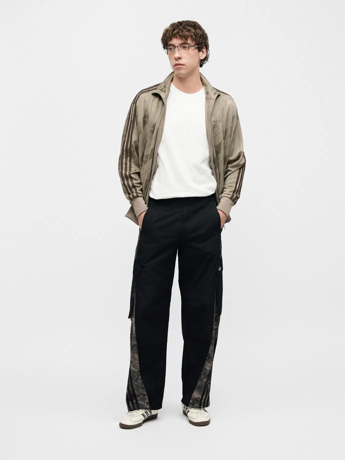 Толстовка на молнии Adidas Originals Firebird бежевого цвета — фото 4