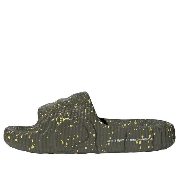 

Тапочки adilette 22 'olive yellow' Adidas, зеленый