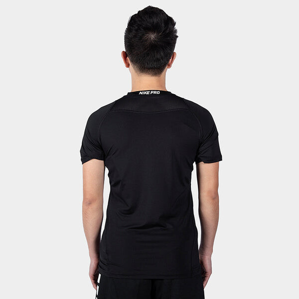 Спортивная футболка Nike Pro Top Short Sleeve Training Tight Black, черный — фото 4
