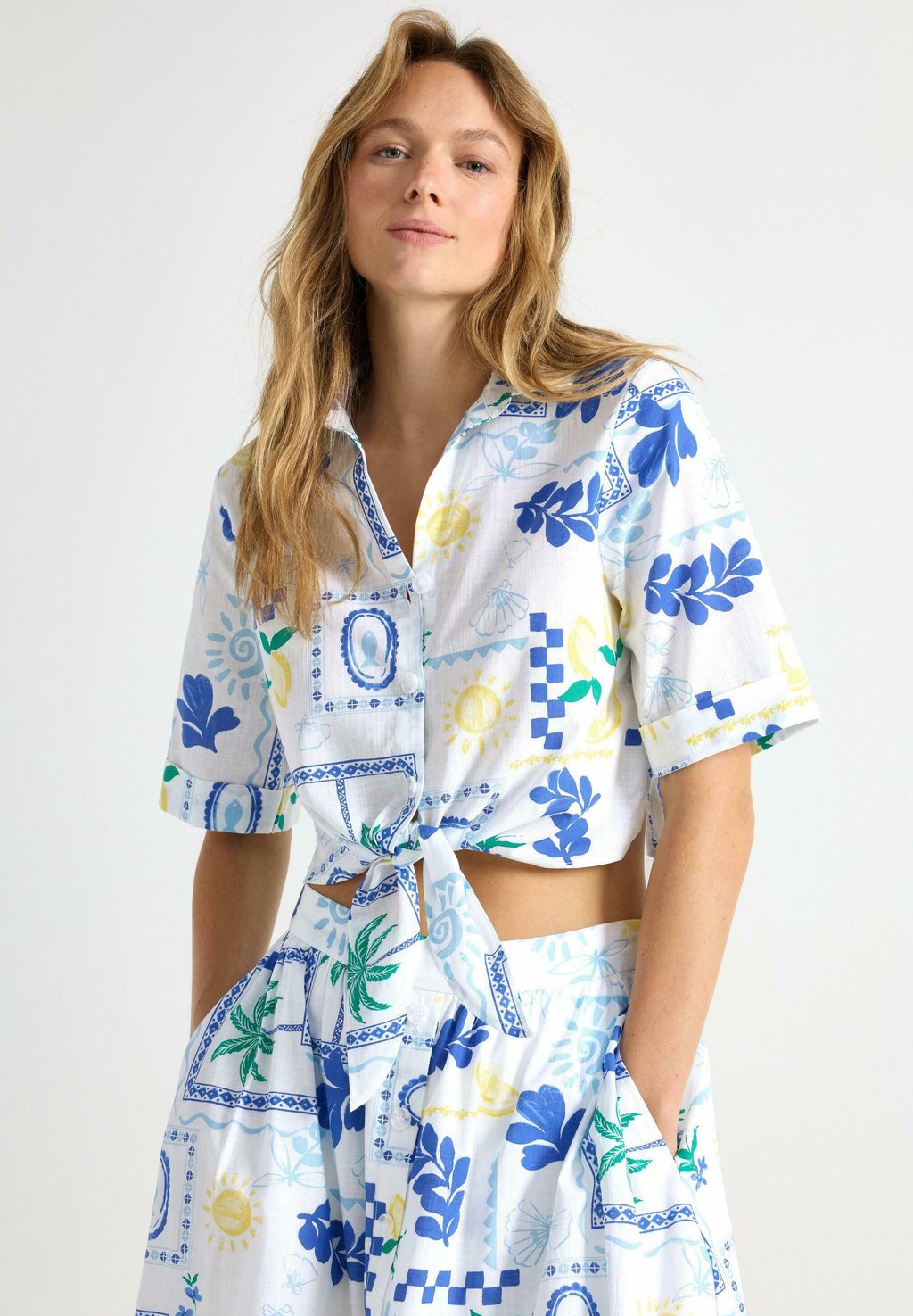 

Рубашка BLOUSE WITH KNOT WAIST Lindex, мультиколор