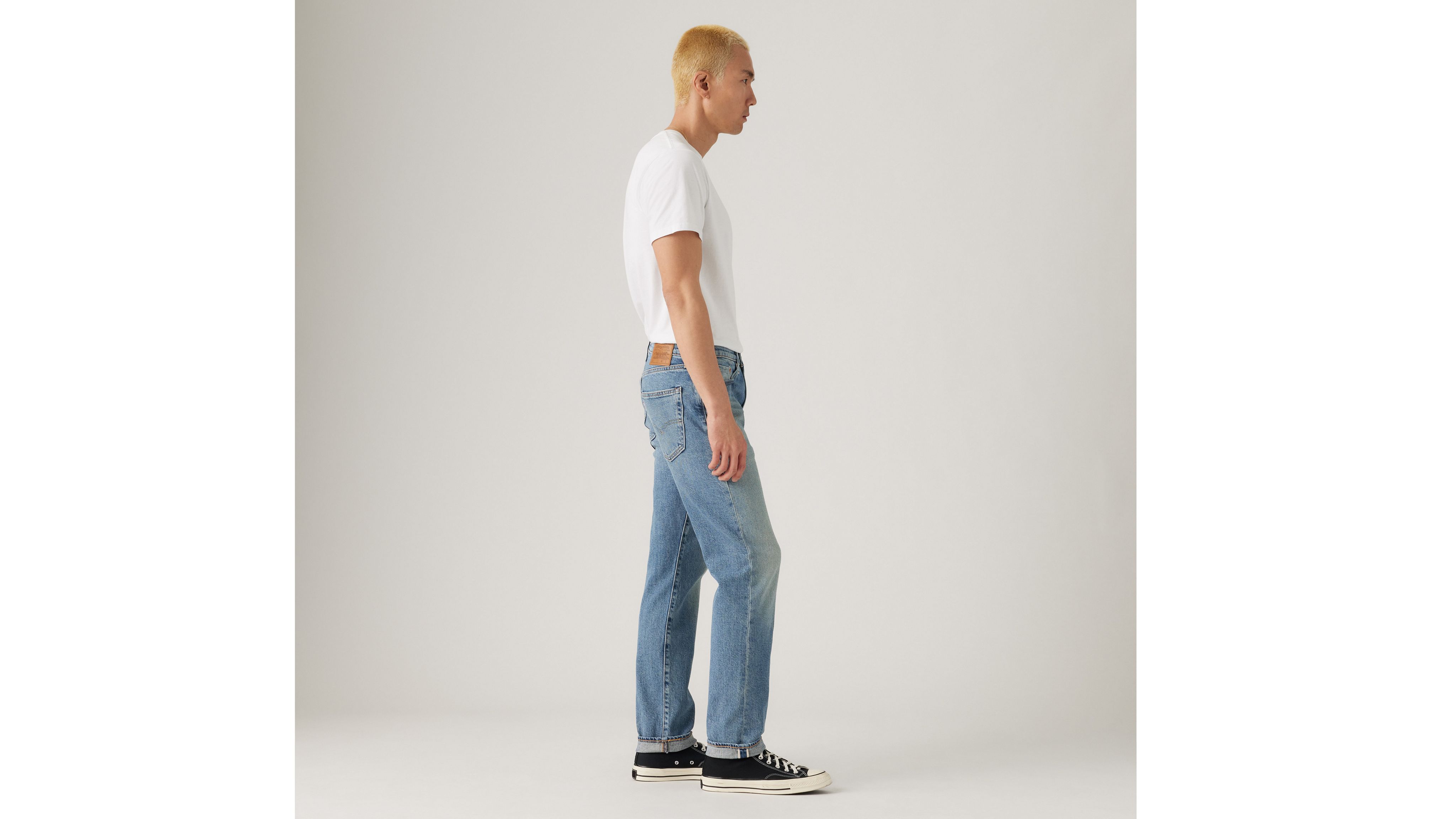 Мужские джинсы 502 Taper Fit Selvedge Levi's, New Friends - Medium Wash — фото 4
