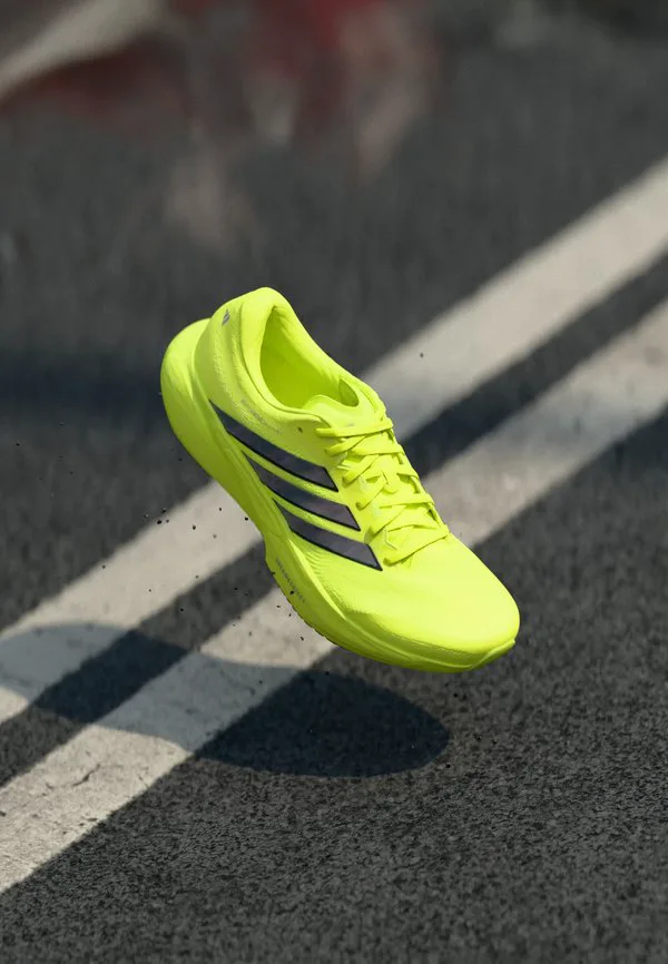 Кроссовки для бега по шоссе supernova solution 3 Adidas Performance, Solar Yellow/Core Black/Silver-Coloured Metallic