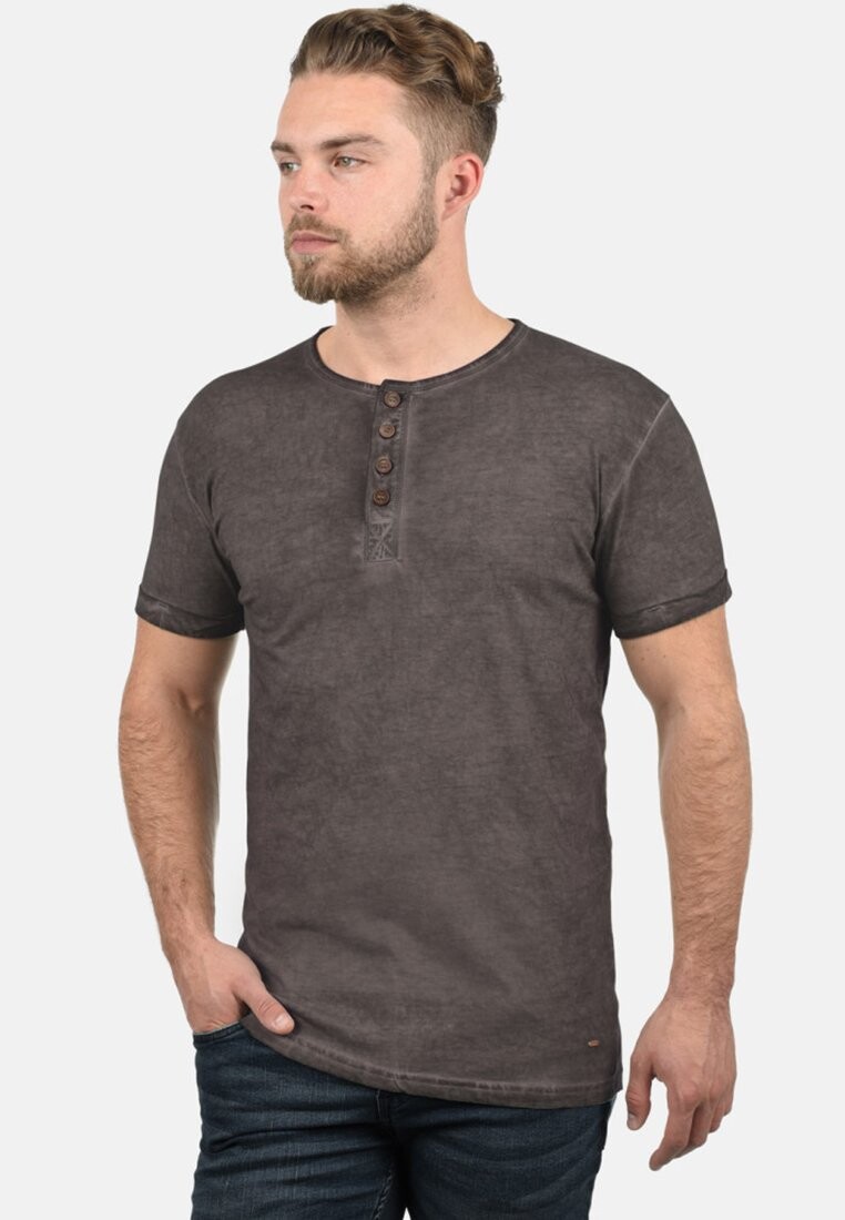 

Футболка базовая SDTIHN Solid, цвет coffee bea
