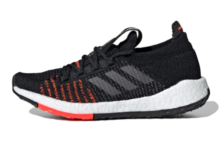 

Кроссовки детские PulseBOOST GS Low-top черные/оранжевые/белые Adidas