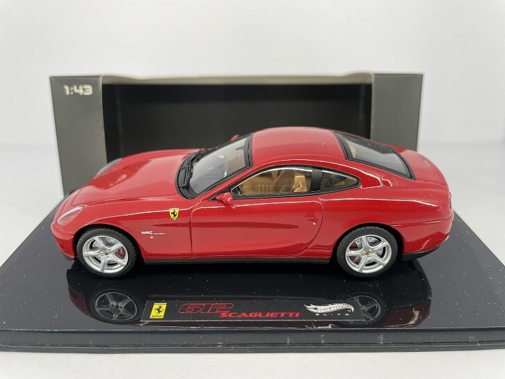 

Hot Wheels Ferrari 612 Scaglietti Красный 1:43 V8375
