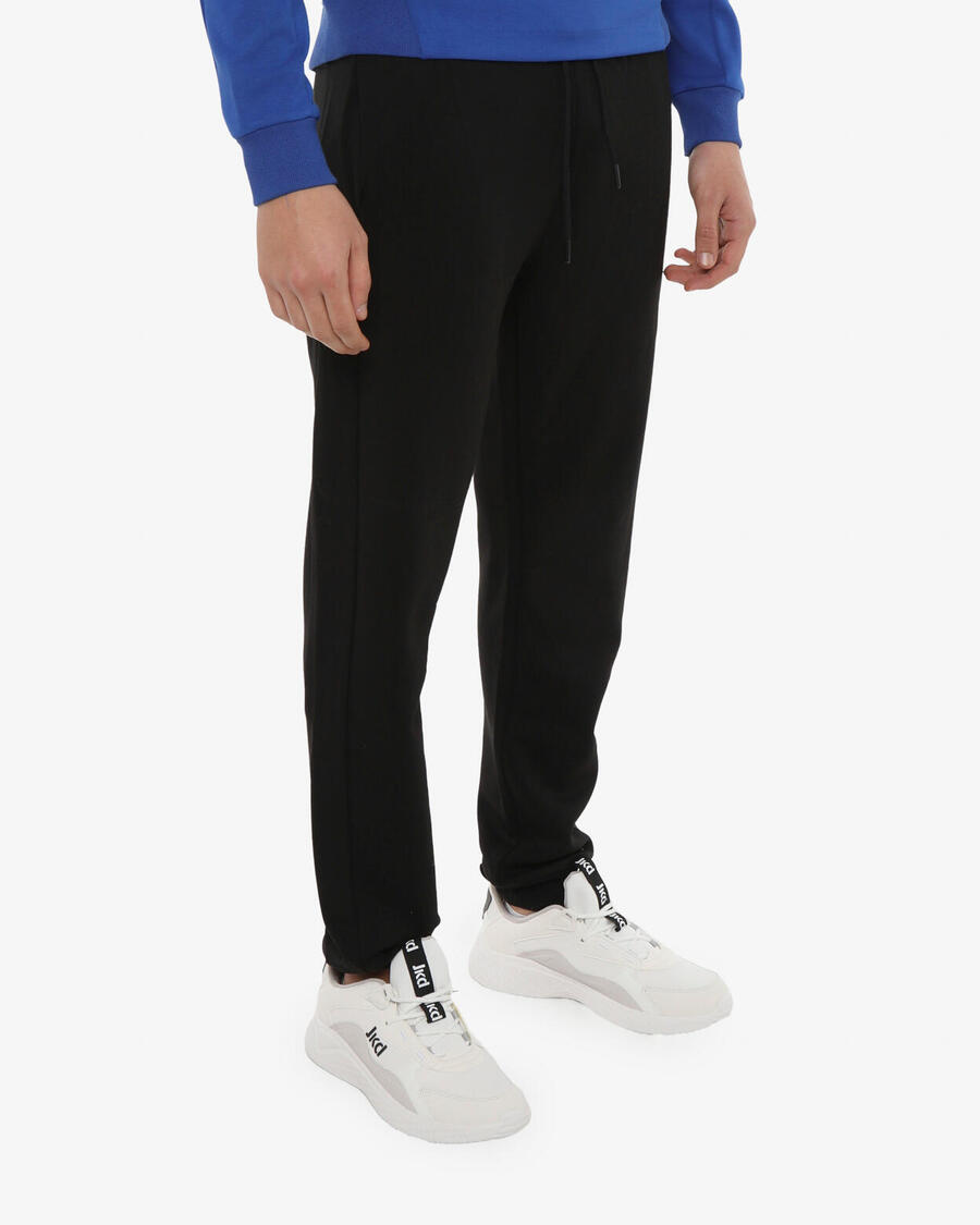 

JAKED Черные синтетические спортивные брюки для мужчин