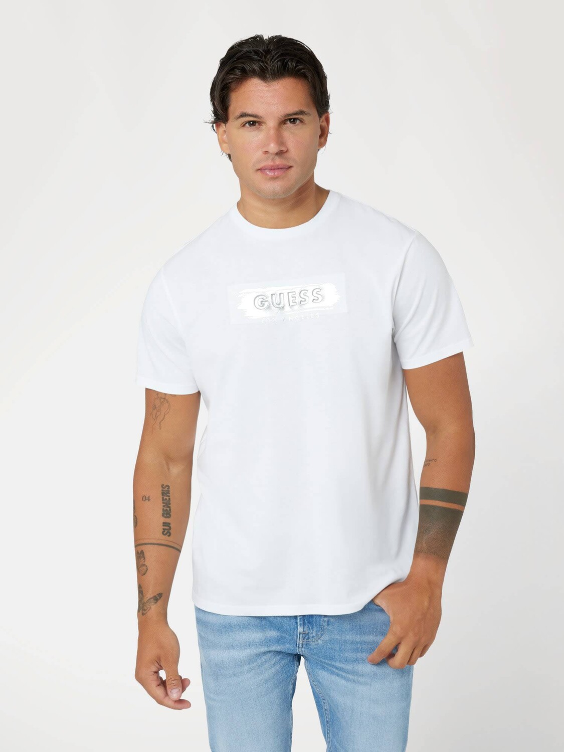 

Футболка GUESS DEBOSS Slim Fit, белый