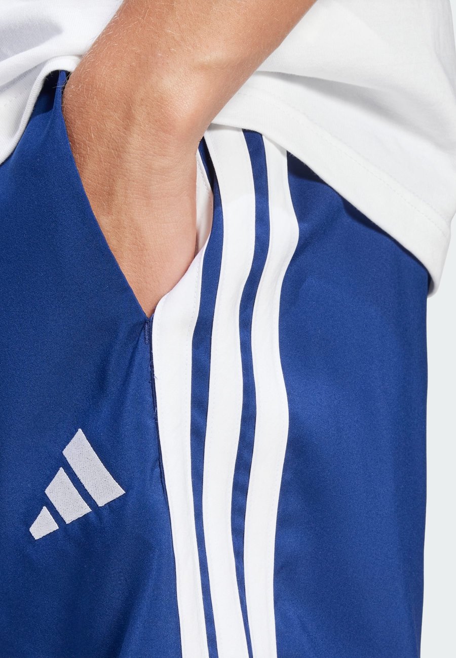 Спортивные шорты Adidas Sportswear CHELSEA, Dark Blue/White/Dark Blue — фото 3