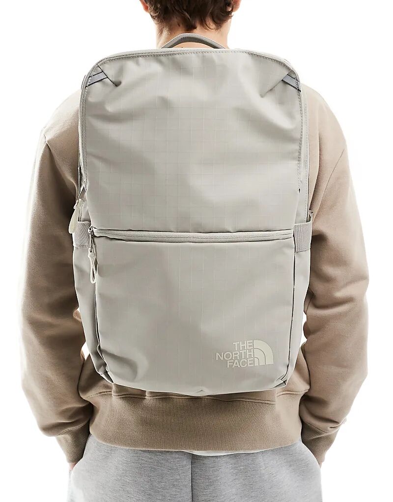 

Рюкзак Base Camp Voyager светло-серого цвета The North Face