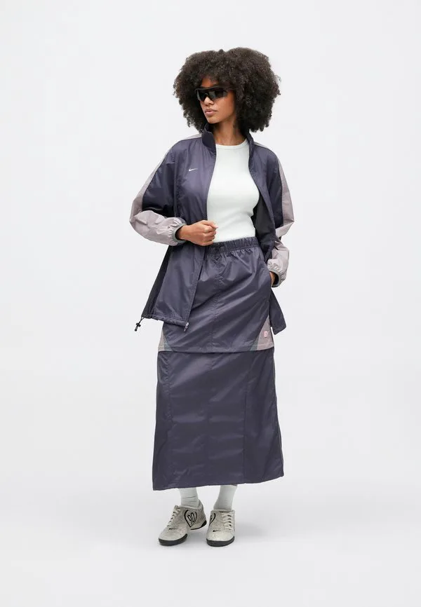 Юбка с отстегивающейся молнией мини-юбка Nike Sportswear, Dark Raisin/Violet Ore/Smoke Grey — фото 3