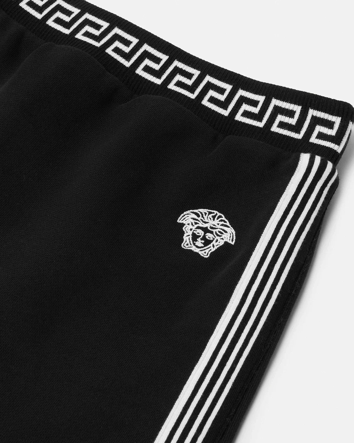Детская хлопковая юбка из джерси с вышивкой Versace, черный — фото 4