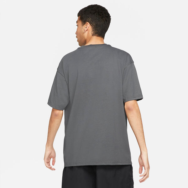 Футболка Nike ACG Short-Sleeve T-Shirt 'Dark Smoke Grey', серый — фото 3