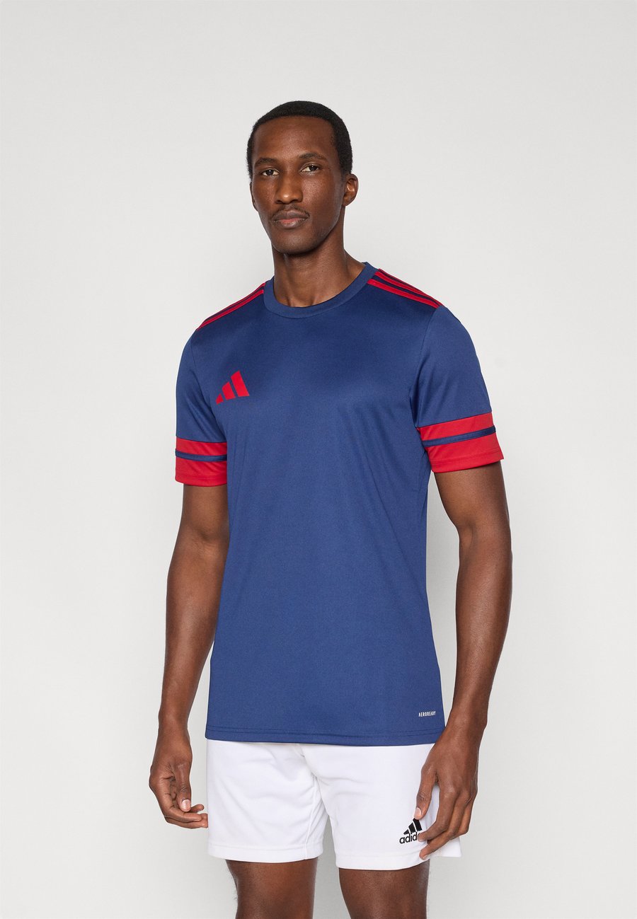 

Футболка Adidas Performance SQUADRA25 SHORT SLEEVE, Team Navy Blue/Team Power Red/Dark Blue, Красный, Футболка Adidas Performance SQUADRA25 SHORT SLEEVE, Team Navy Blue/Team Power Red/Dark Blue
