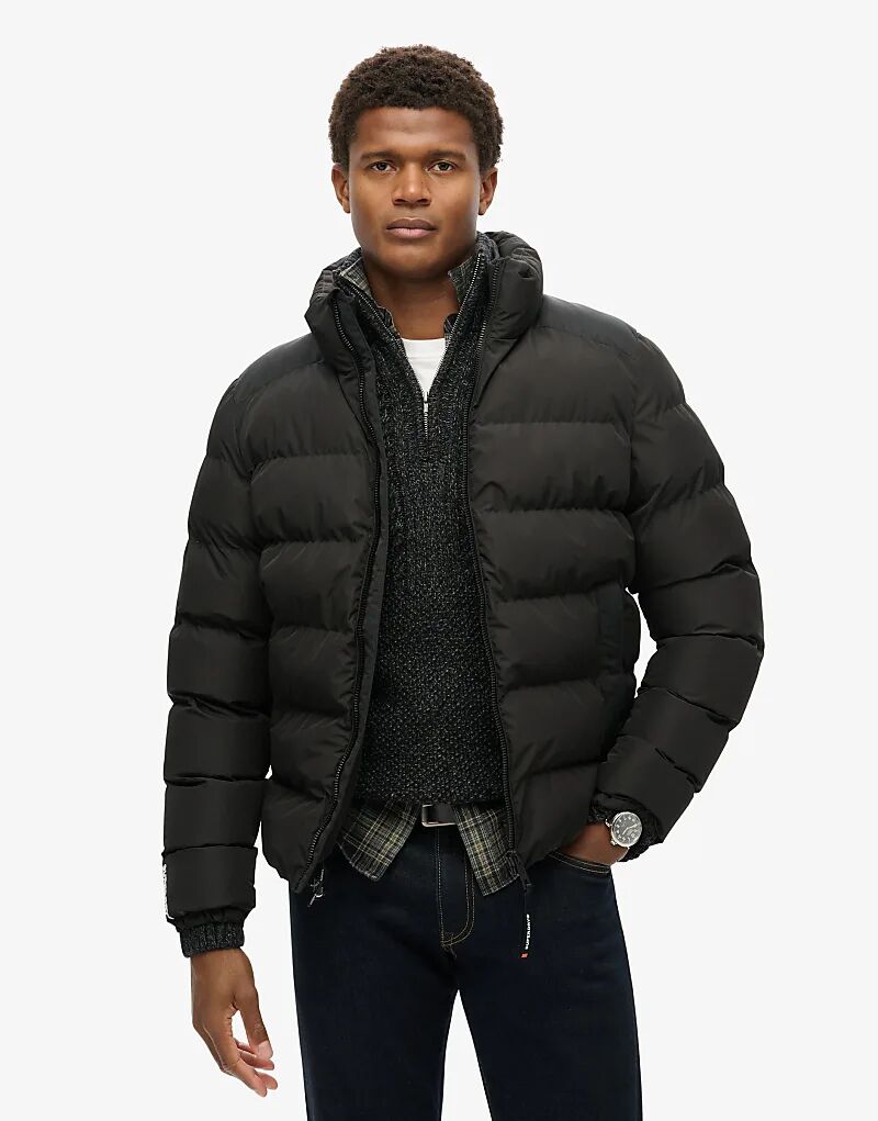 

Спортивная куртка-пуховик черного цвета Superdry