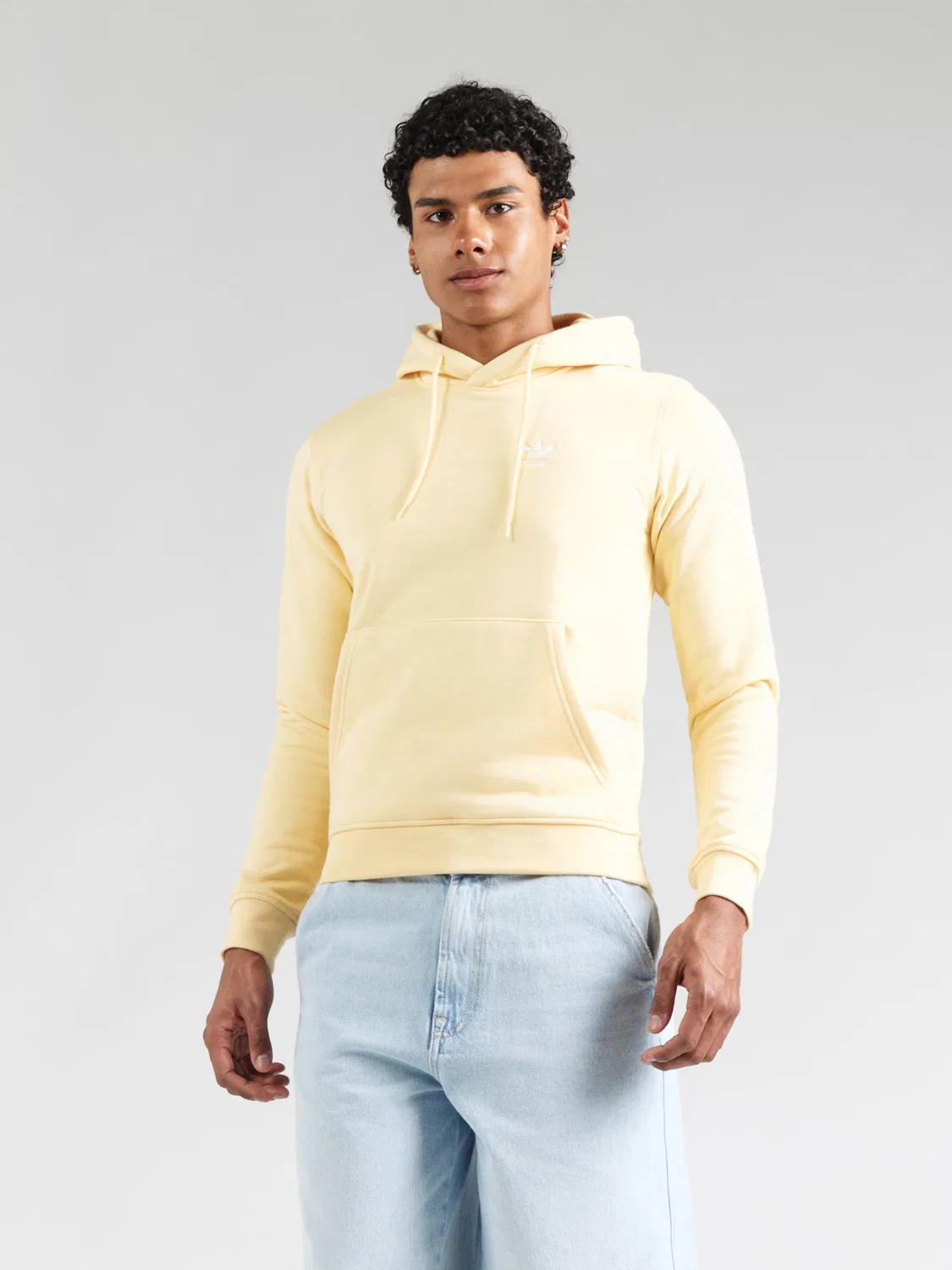 Толстовка Adidas Originals Essentials светло-желтого цвета — фото 3