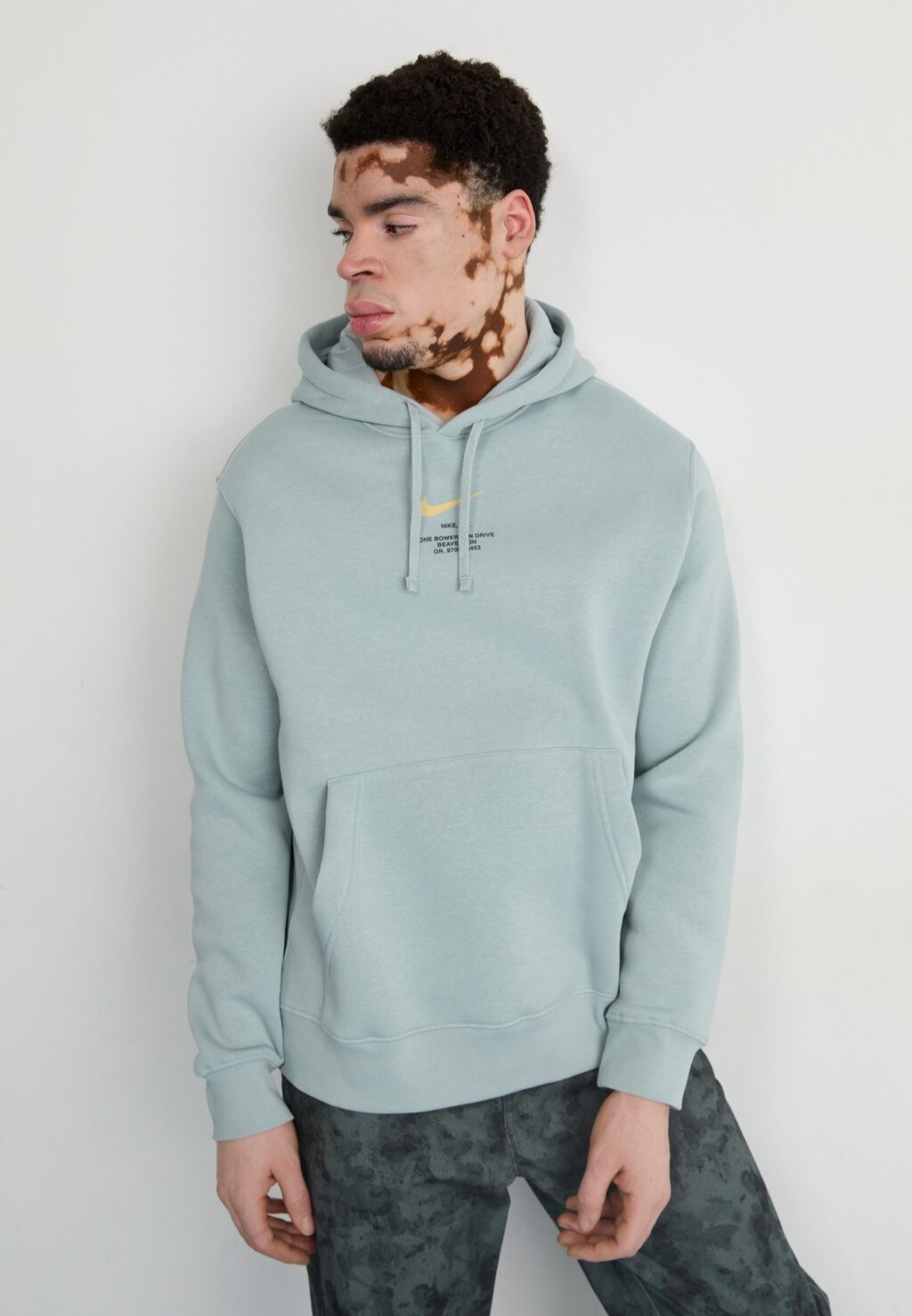 

Толстовка HOODIE Nike Sportswear, серый