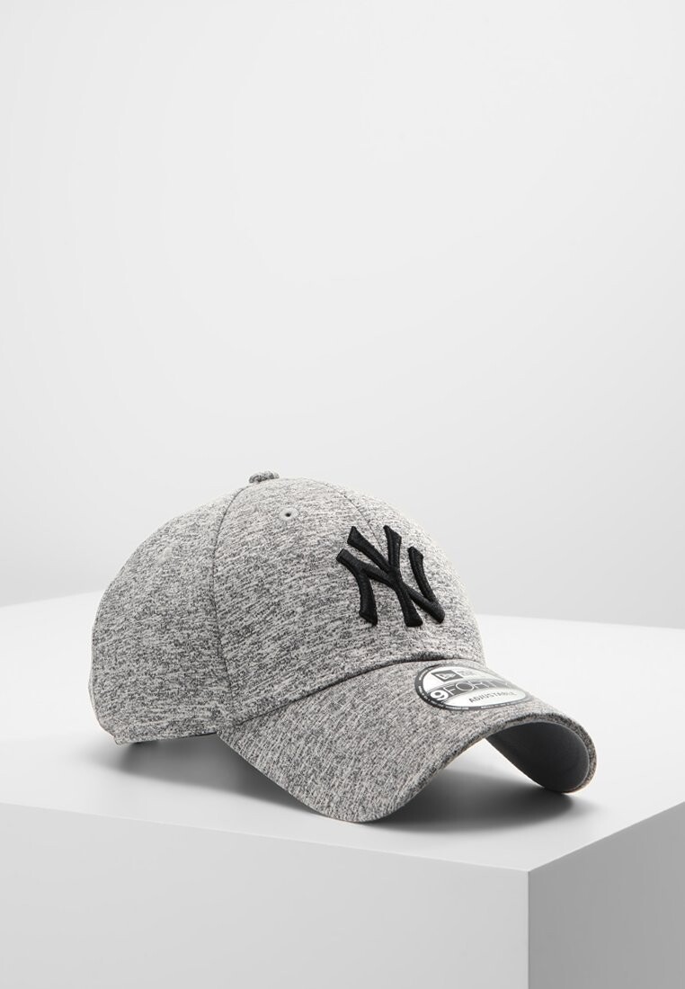 

Бейсболка 9FORTY TECH New Era, цвет new york yankees grablack