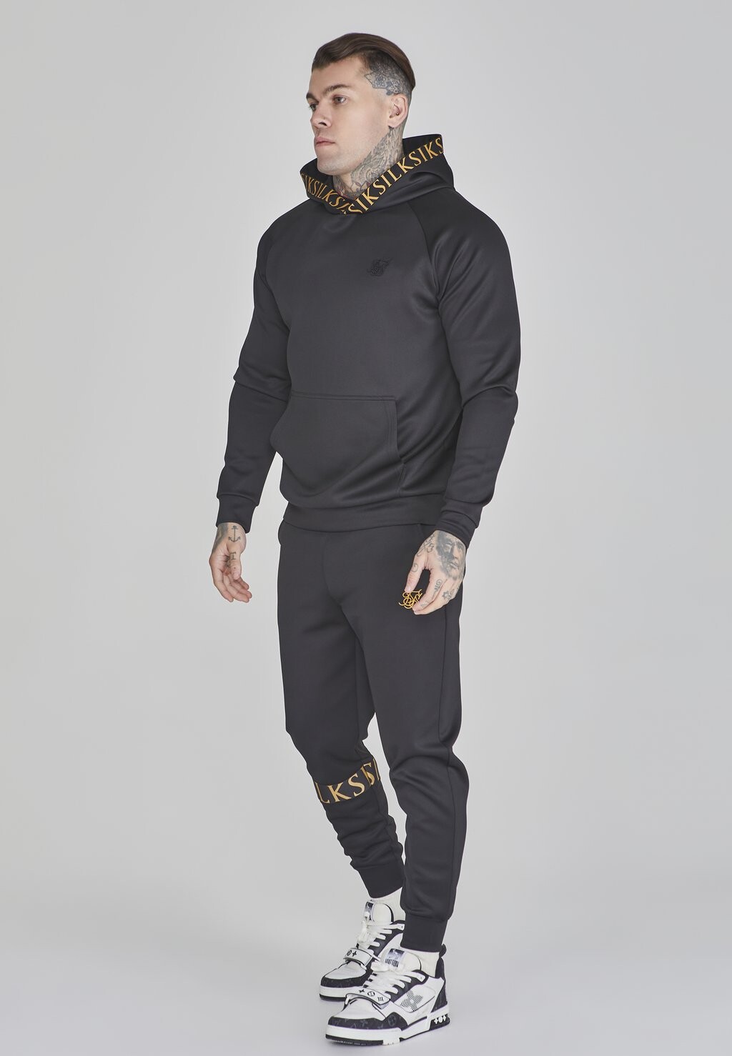 

Брюки тренировочного костюма Dynamic Joggers SIKSILK, черные