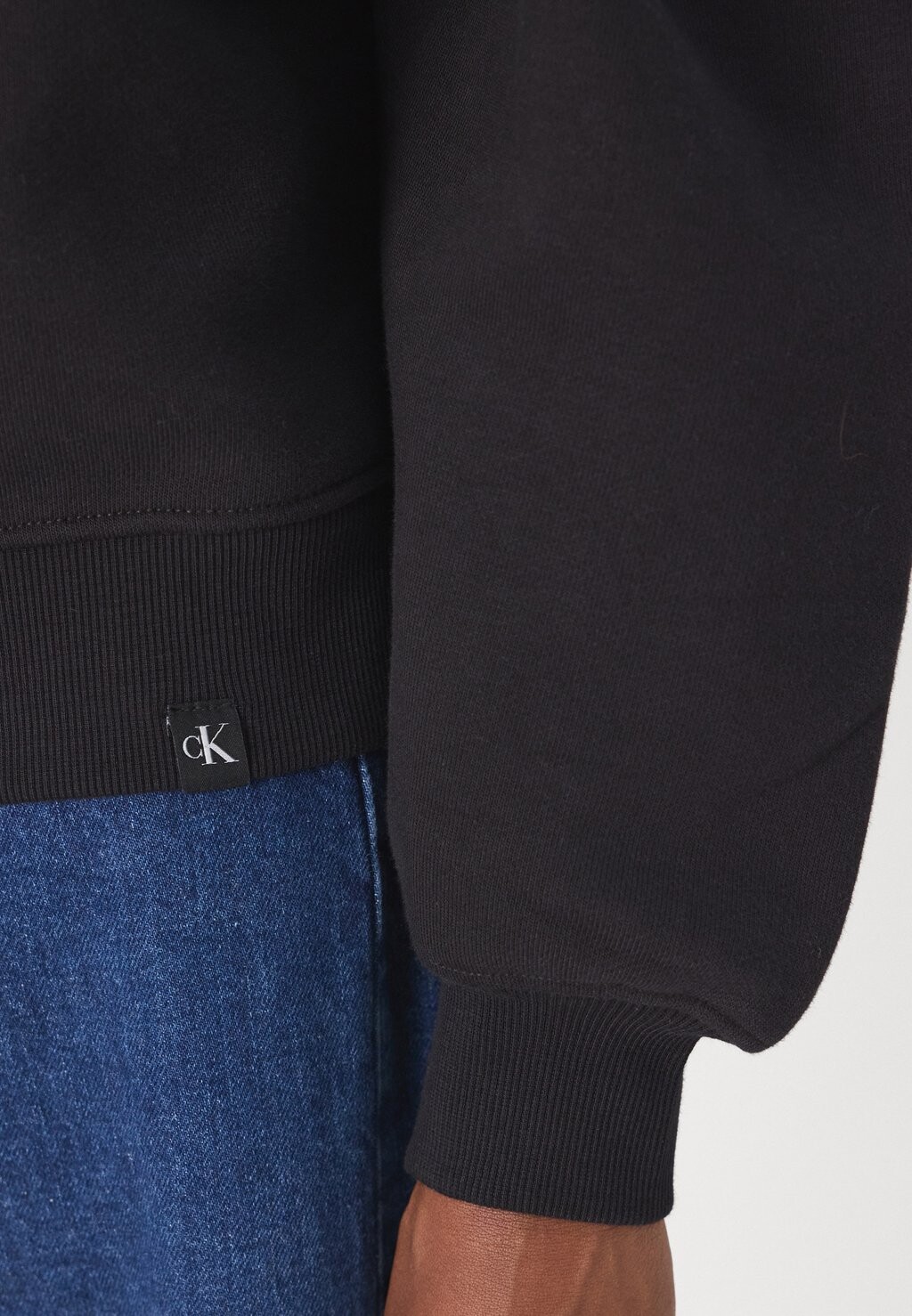 

Спортивный свитер CONTEMPORARY Calvin Klein, черный